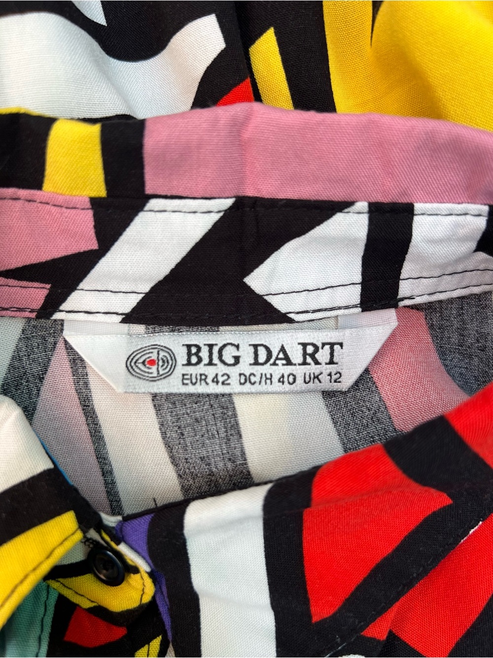 Vintage 90s BIG DART Vibrant Abstract Geometric Button-Up Shirt - Picture 3 of 3